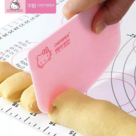 CHEFMADE Hello Kitty Pink Electric Hand Mixer – Accessory Lane